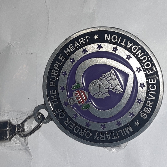 MILITARY ORDER OF THE PURPLE HEART SERVICE FOUNDATION KEYCHAIN MINT - Picture 2 of 3